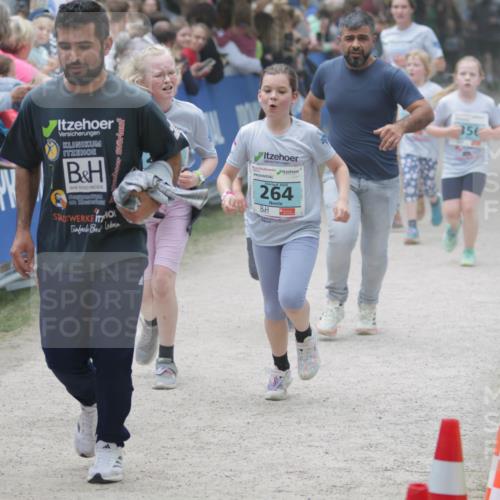 17.05.2025 - Störlauf H.Heesch http://msf.ph/oto/7893919 17.05.2025 13:44:56 Ziel 2025, 264, 356 meine-sportfotos.de