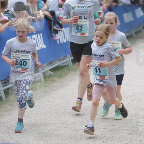 17.05.2025 - Störlauf H.Heesch http://msf.ph/oto/7893933 17.05.2025 13:45:00 Ziel 2025, 240, 42, 2, 41 meine-sportfotos.de