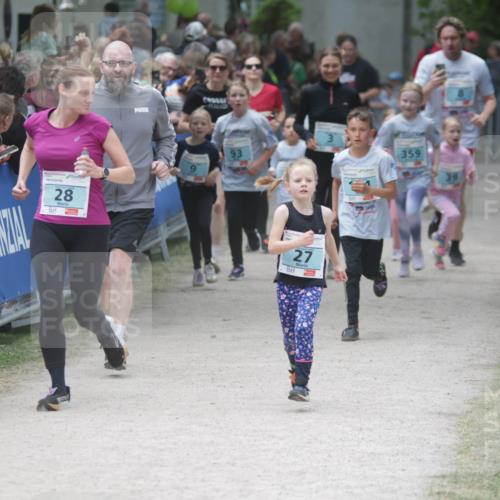 17.05.2025 - Störlauf H.Heesch http://msf.ph/oto/7893951 17.05.2025 13:45:07 Ziel 28, 27, 359 meine-sportfotos.de