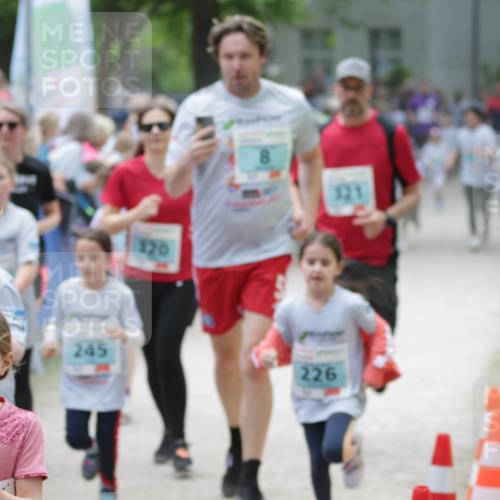 17.05.2025 - Störlauf H.Heesch http://msf.ph/oto/7893989 17.05.2025 13:45:15 Ziel 120, 8, 321, 245, 226 meine-sportfotos.de