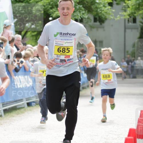 17.05.2025 - Störlauf H.Heesch http://msf.ph/oto/7894035 17.05.2025 14:11:41 Ziel 926, 8, 2025, 685, 888 meine-sportfotos.de