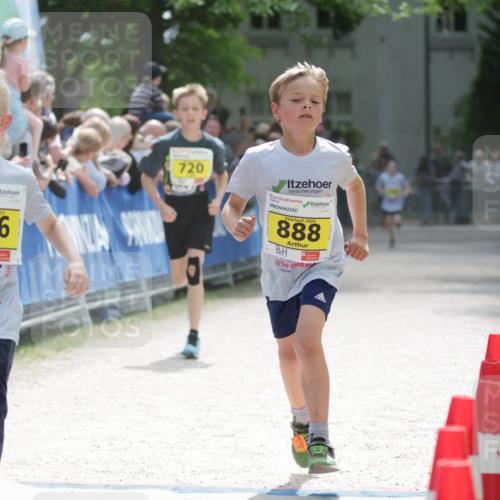 17.05.2025 - Störlauf H.Heesch http://msf.ph/oto/7894044 17.05.2025 14:11:42 Ziel 2025, 776, 5, 720, 2025, 888 meine-sportfotos.de
