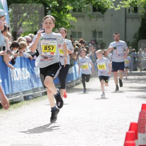 17.05.2025 - Störlauf H.Heesch http://msf.ph/oto/7894069 17.05.2025 14:11:53 Ziel 8, 857, 70, 745, 824 meine-sportfotos.de