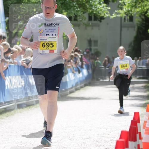 17.05.2025 - Störlauf H.Heesch http://msf.ph/oto/7894142 17.05.2025 14:12:07 Ziel 2025, 695, 864 meine-sportfotos.de
