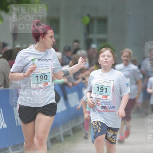 17.05.2025 - Störlauf H.Heesch http://msf.ph/oto/7894161 17.05.2025 13:46:08 Ziel 2025, 190, 191 meine-sportfotos.de