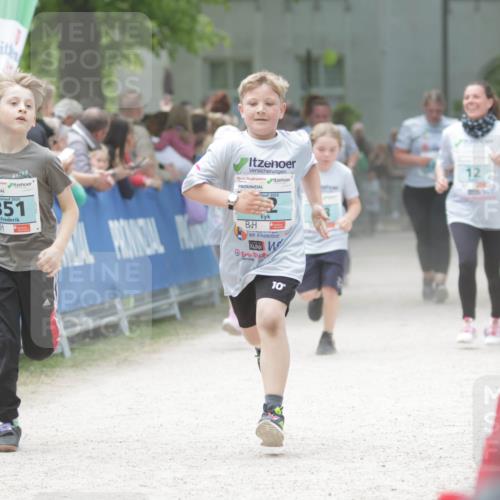 17.05.2025 - Störlauf H.Heesch http://msf.ph/oto/7894251 17.05.2025 13:46:40 Ziel 2025, 12, 2025, 351, 10 meine-sportfotos.de