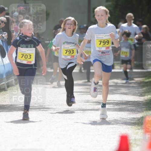 17.05.2025 - Störlauf H.Heesch http://msf.ph/oto/7894255 17.05.2025 14:12:31 Ziel 703, 793, 799 meine-sportfotos.de