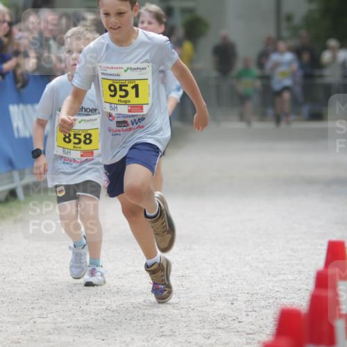 17.05.2025 - Störlauf H.Heesch http://msf.ph/oto/7894407 17.05.2025 14:13:33 Ziel 2025, 858, 2025, 951 meine-sportfotos.de