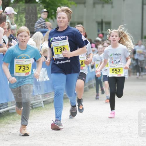 17.05.2025 - Störlauf H.Heesch http://msf.ph/oto/7894497 17.05.2025 14:14:04 Ziel 735, 736, 8, 952, 638 meine-sportfotos.de