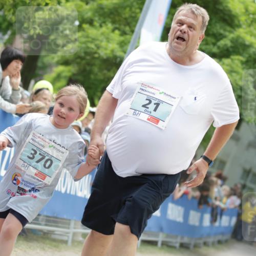 17.05.2025 - Störlauf H.Heesch http://msf.ph/oto/7894639 17.05.2025 13:49:41 Ziel 2025, 370, 2025, 21 meine-sportfotos.de