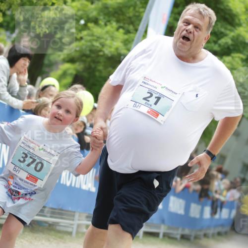 17.05.2025 - Störlauf H.Heesch http://msf.ph/oto/7894641 17.05.2025 13:49:41 Ziel 2025, 21, 2025, 370, 370 meine-sportfotos.de