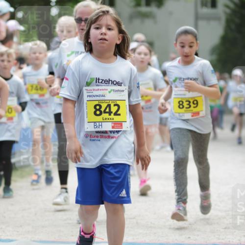 17.05.2025 - Störlauf H.Heesch http://msf.ph/oto/7894719 17.05.2025 14:14:36 Ziel 957, 746, 2025, 842, 839 meine-sportfotos.de