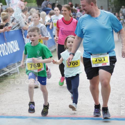 17.05.2025 - Störlauf H.Heesch http://msf.ph/oto/7894851 17.05.2025 14:15:10 Ziel 768, 2025, 700, 701 meine-sportfotos.de