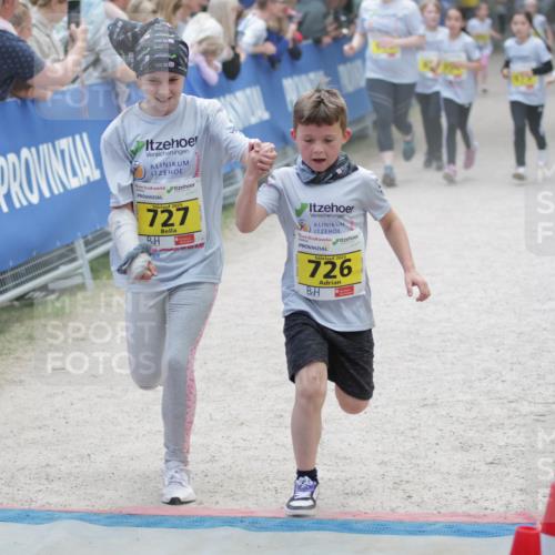 17.05.2025 - Störlauf H.Heesch http://msf.ph/oto/7894877 17.05.2025 14:15:15 Ziel 2025, 727, 2025, 726 meine-sportfotos.de
