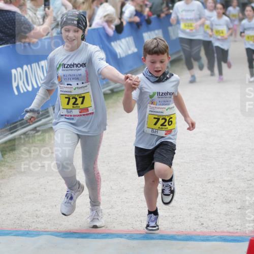 17.05.2025 - Störlauf H.Heesch http://msf.ph/oto/7894879 17.05.2025 14:15:15 Ziel 2025, 727, 2025, 726 meine-sportfotos.de