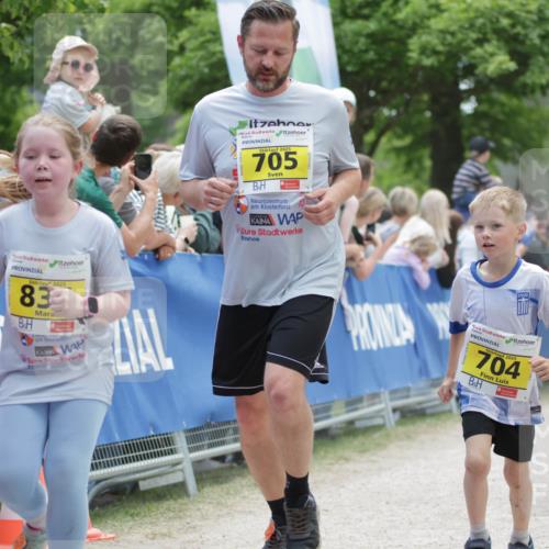 17.05.2025 - Störlauf H.Heesch http://msf.ph/oto/7895006 17.05.2025 14:15:44 Ziel 2025, 83, 2025, 705, 2025, 704 meine-sportfotos.de