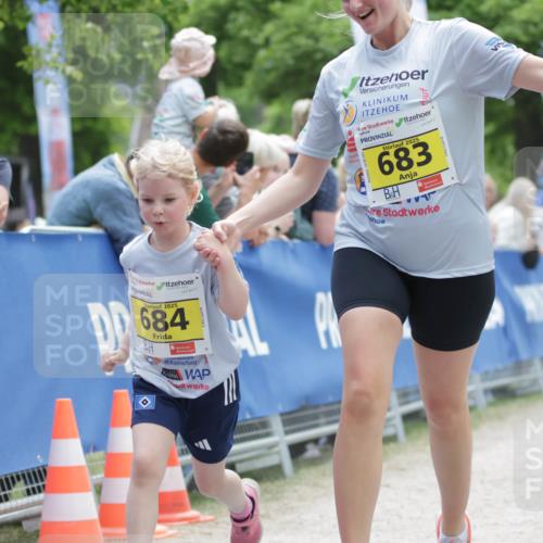 17.05.2025 - Störlauf H.Heesch http://msf.ph/oto/7895054 17.05.2025 14:15:53 Ziel 2025, 684, 2025, 683 meine-sportfotos.de