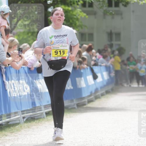 17.05.2025 - Störlauf H.Heesch http://msf.ph/oto/7895200 17.05.2025 14:16:37 Ziel 2025, 915, 50, 12 meine-sportfotos.de