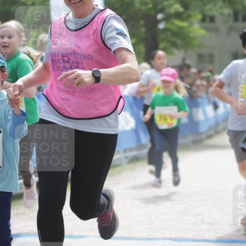 17.05.2025 - Störlauf H.Heesch http://msf.ph/oto/7895224 17.05.2025 14:16:49 Ziel 2025, 910, 769, 852 meine-sportfotos.de