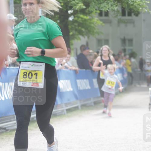 17.05.2025 - Störlauf H.Heesch http://msf.ph/oto/7895283 17.05.2025 14:16:57 Ziel 2025, 966, 2025, 801 meine-sportfotos.de