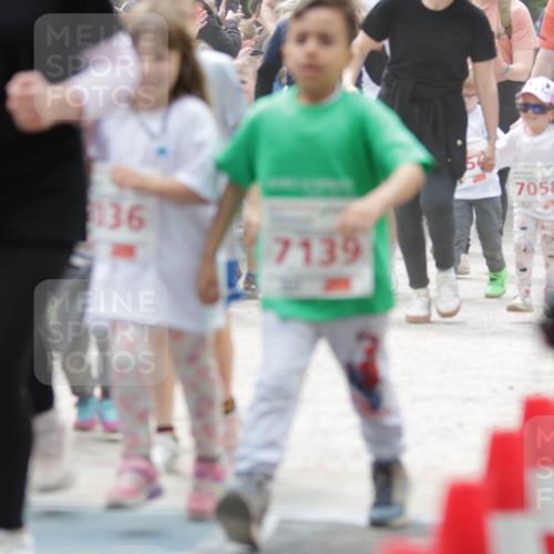 17.05.2025 - Störlauf H.Heesch http://msf.ph/oto/7895316 17.05.2025 13:02:54 Ziel 136, 7139, 7058, 7059 meine-sportfotos.de