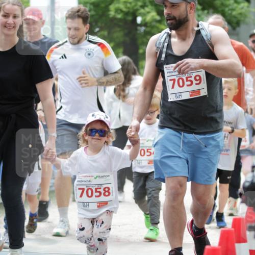 17.05.2025 - Störlauf H.Heesch http://msf.ph/oto/7895333 17.05.2025 13:02:58 Ziel 2025, 7059, 2025, 7058, 05 meine-sportfotos.de