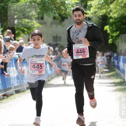 17.05.2025 - Störlauf H.Heesch http://msf.ph/oto/7895446 17.05.2025 13:56:54 Ziel 2025, 445, 100, 2025, 446 meine-sportfotos.de