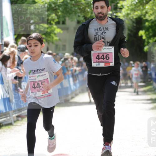 17.05.2025 - Störlauf H.Heesch http://msf.ph/oto/7895459 17.05.2025 13:56:54 Ziel 2025, 445, 2025, 446 meine-sportfotos.de