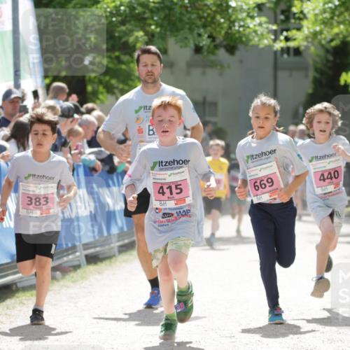 17.05.2025 - Störlauf H.Heesch http://msf.ph/oto/7895495 17.05.2025 13:56:59 Ziel 2025, 415, 669, 440, 2025, 383 meine-sportfotos.de