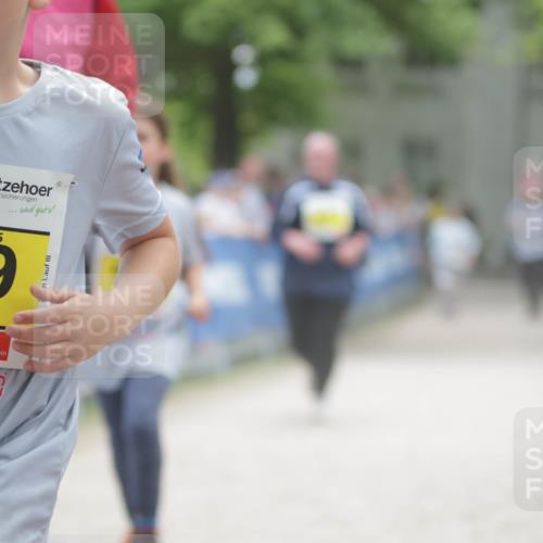 17.05.2025 - Störlauf H.Heesch http://msf.ph/oto/7895530 17.05.2025 14:17:19 Ziel 2025, 829, 4, 5 meine-sportfotos.de