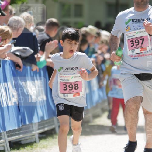 17.05.2025 - Störlauf H.Heesch http://msf.ph/oto/7895998 17.05.2025 13:58:02 Ziel 2025, 398, 2025, 397 meine-sportfotos.de