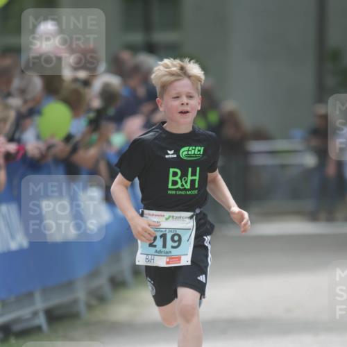 17.05.2025 - Störlauf H.Heesch http://msf.ph/oto/7895999 17.05.2025 13:39:47 Ziel 2025, 219 meine-sportfotos.de