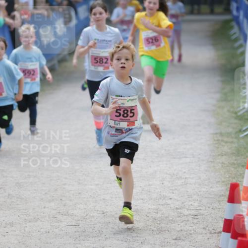 17.05.2025 - Störlauf H.Heesch http://msf.ph/oto/7896091 17.05.2025 13:59:01 Ziel 4, 600, 592, 582, 526, 2025, 585, 10 meine-sportfotos.de