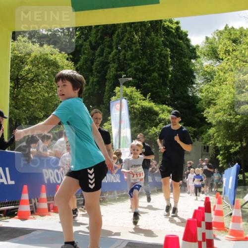 17.05.2025 - Störlauf H.Heesch http://msf.ph/oto/7896737 17.05.2025 13:02:06 Ziel 7112, 7191 meine-sportfotos.de