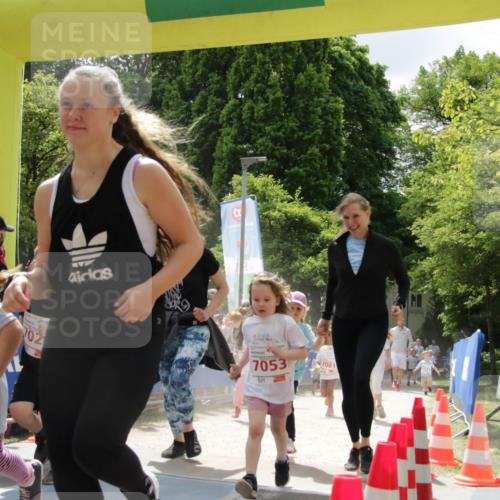 17.05.2025 - Störlauf H.Heesch http://msf.ph/oto/7896923 17.05.2025 13:02:26 Ziel 081, 02, 7053 meine-sportfotos.de