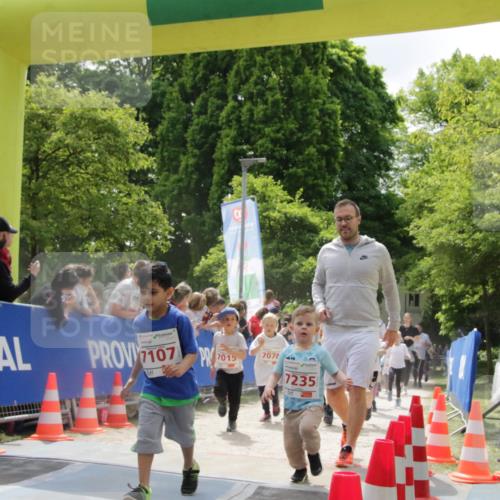 17.05.2025 - Störlauf H.Heesch http://msf.ph/oto/7896966 17.05.2025 13:02:32 Ziel 7107, 015, 7078, 0, 7235 meine-sportfotos.de