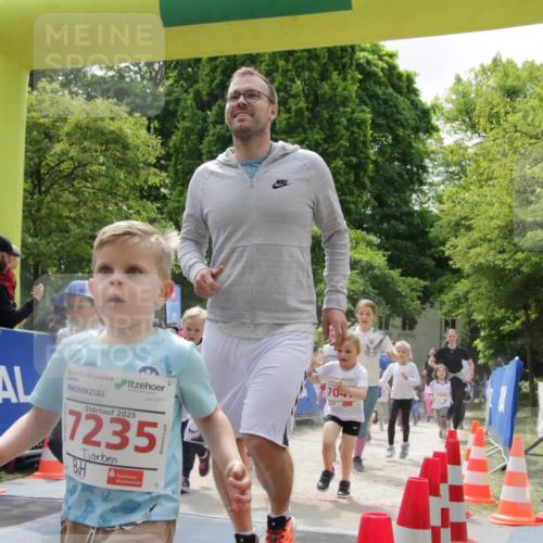 17.05.2025 - Störlauf H.Heesch http://msf.ph/oto/7896986 17.05.2025 13:02:33 Ziel 2025, 7235, 704, 7046 meine-sportfotos.de
