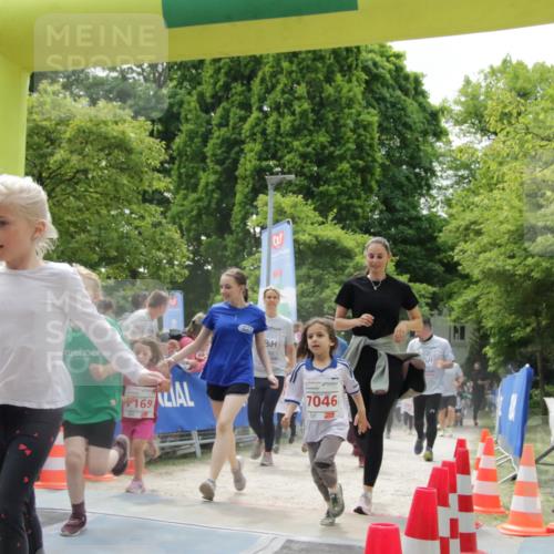 17.05.2025 - Störlauf H.Heesch http://msf.ph/oto/7897011 17.05.2025 13:02:36 Ziel 25, 169, 7046 meine-sportfotos.de
