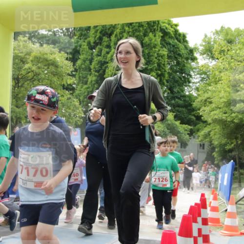 17.05.2025 - Störlauf H.Heesch http://msf.ph/oto/7897107 17.05.2025 13:02:46 Ziel 170, 40, 7126 meine-sportfotos.de