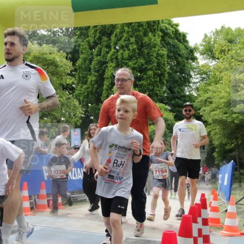 17.05.2025 - Störlauf H.Heesch http://msf.ph/oto/7897240 17.05.2025 13:02:58 Ziel 25, 7054, 7194 meine-sportfotos.de