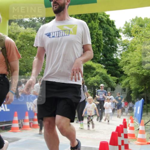 17.05.2025 - Störlauf H.Heesch http://msf.ph/oto/7897260 17.05.2025 13:03:00 Ziel  meine-sportfotos.de