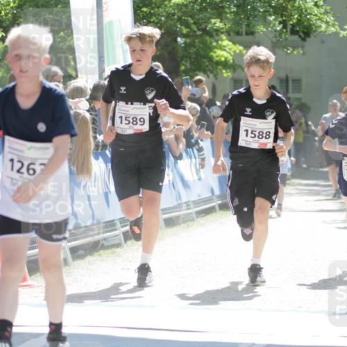 17.05.2025 - Störlauf H.Heesch http://msf.ph/oto/7898064 17.05.2025 14:43:12 Ziel 8, 1262, 1589, 1588, 1248 meine-sportfotos.de