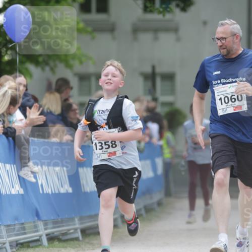 17.05.2025 - Störlauf H.Heesch http://msf.ph/oto/7898383 17.05.2025 14:57:42 Ziel 202, 1060, 1358 meine-sportfotos.de