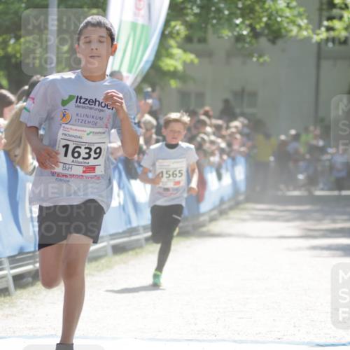 17.05.2025 - Störlauf H.Heesch http://msf.ph/oto/7898389 17.05.2025 14:43:56 Ziel 2025, 1639, 4565 meine-sportfotos.de