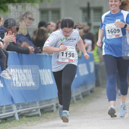 17.05.2025 - Störlauf H.Heesch http://msf.ph/oto/7898462 17.05.2025 14:57:52 Ziel 2025, 1198, 1609 meine-sportfotos.de