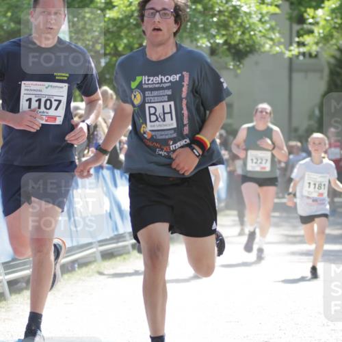 17.05.2025 - Störlauf H.Heesch http://msf.ph/oto/7898583 17.05.2025 14:44:30 Ziel 2025, 1107, 22, 1227, 1181 meine-sportfotos.de