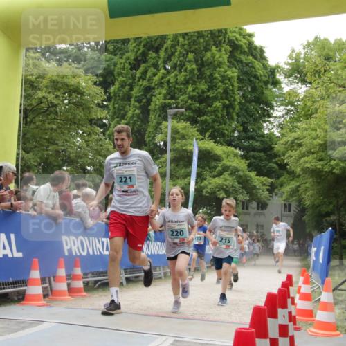 17.05.2025 - Störlauf H.Heesch http://msf.ph/oto/7899011 17.05.2025 13:42:18 Ziel 221, 220 meine-sportfotos.de