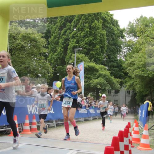 17.05.2025 - Störlauf H.Heesch http://msf.ph/oto/7899122 17.05.2025 13:43:32 Ziel 197, 255, 254 meine-sportfotos.de