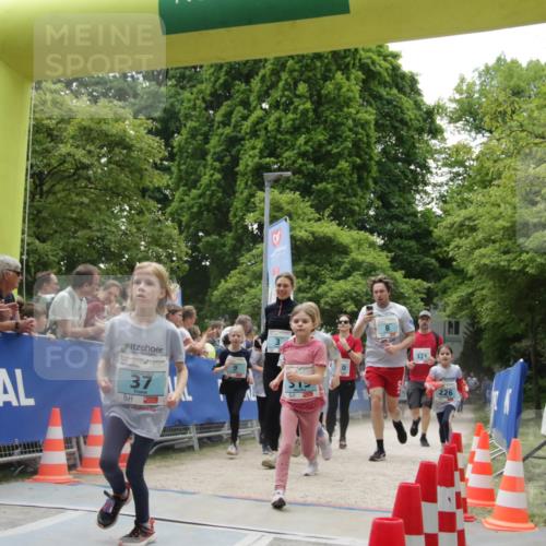 17.05.2025 - Störlauf H.Heesch http://msf.ph/oto/7899465 17.05.2025 13:45:13 Ziel 9 meine-sportfotos.de