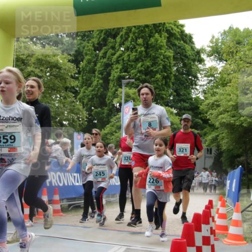 17.05.2025 - Störlauf H.Heesch http://msf.ph/oto/7899487 17.05.2025 13:45:15 Ziel 2025, 359, 320, 245, 226, 321 meine-sportfotos.de